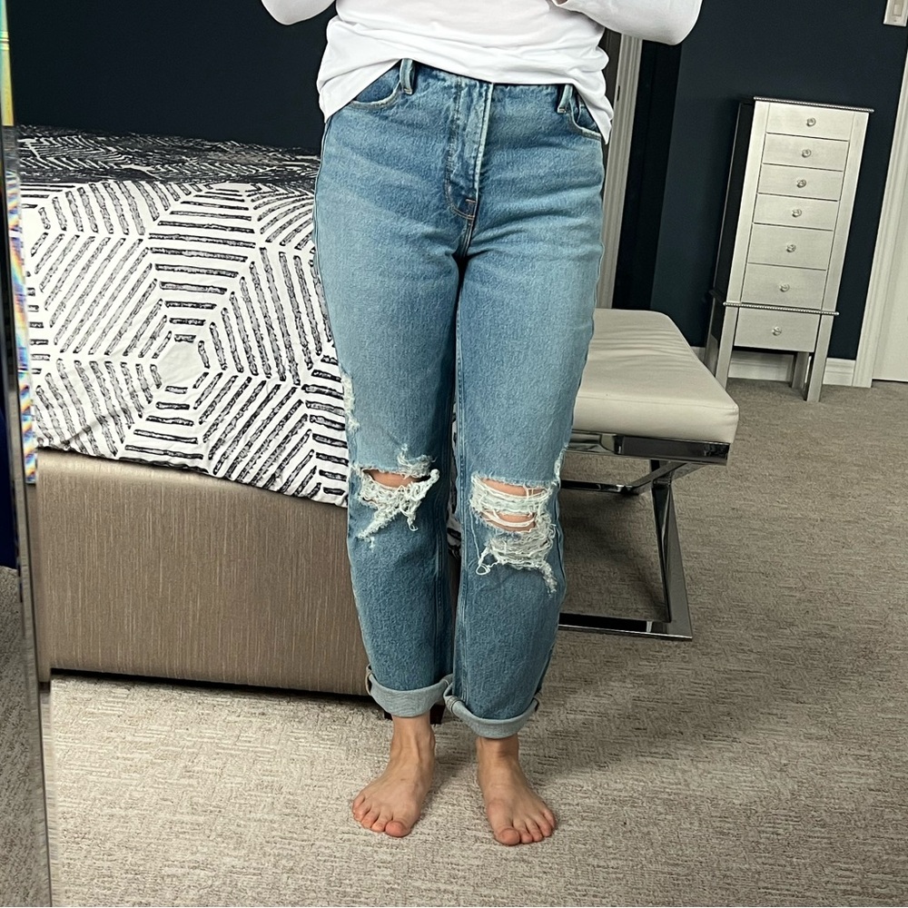 Good American Good Icon Crop Jeans - Picture 11 of 11
